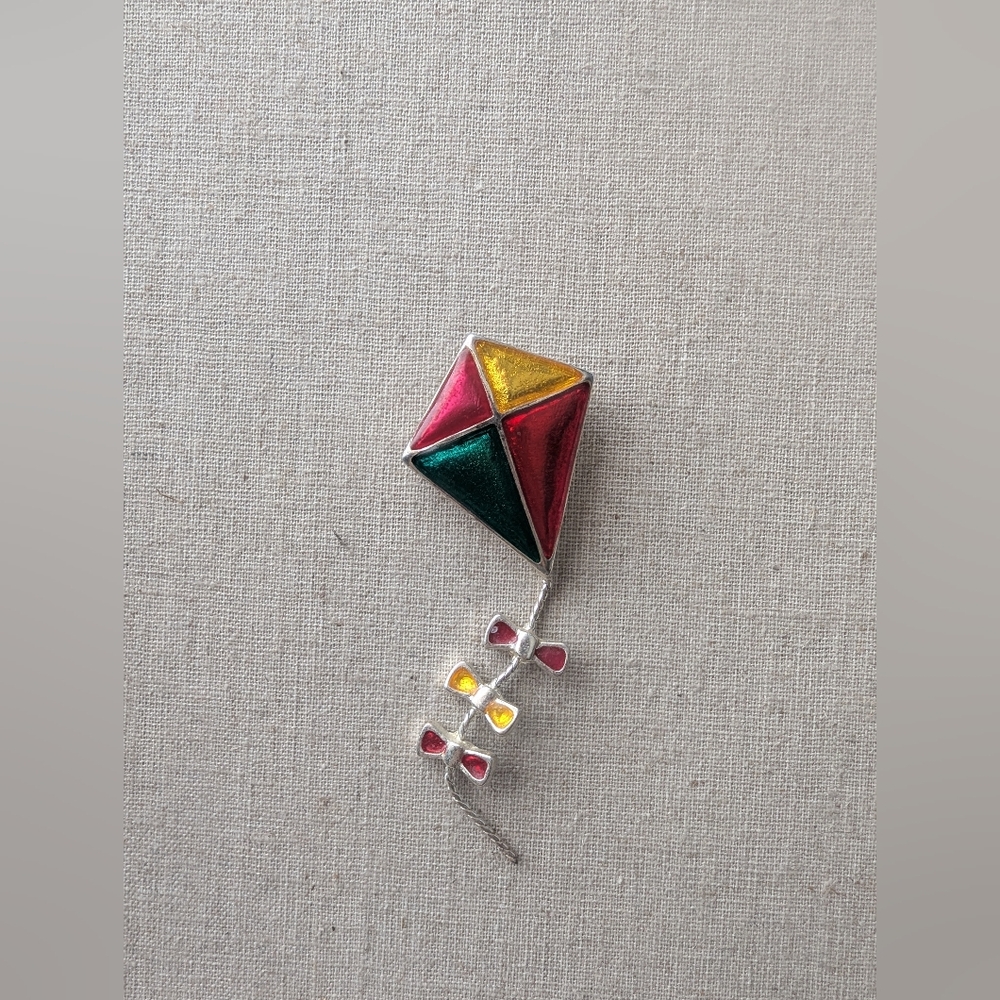 Multicolor Kite-Shaped Brooch